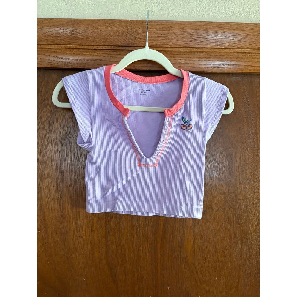 Out From Under Ribbed Baby Tee Crop Top Purple Cherry XS/S Y2K Style